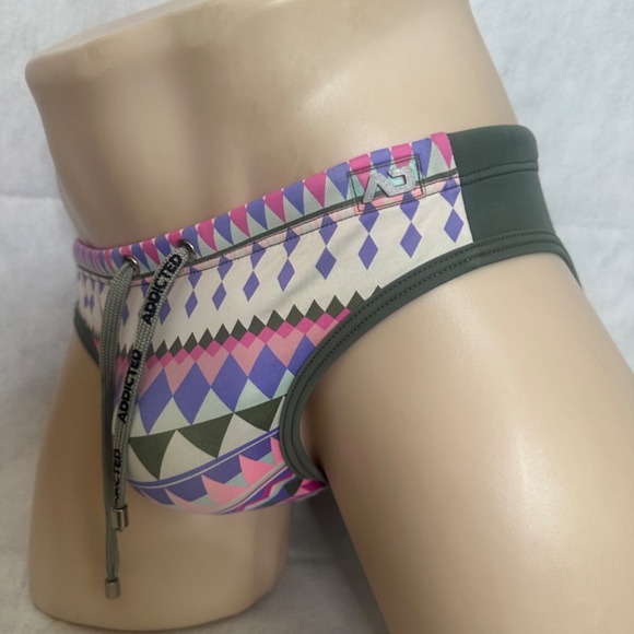 Addicted Pack Up Swimsuit Small 30 Gently worn Nylon/spandex no fabric tag - Picture 2 of 7